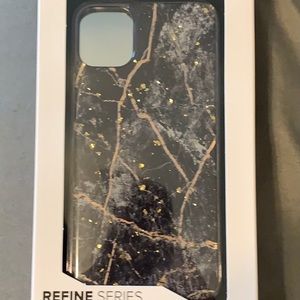 Iphone 11 Zizo Lifetime warranty phone case